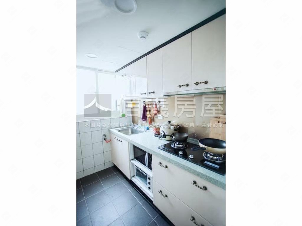 花開富貴高樓精美裝潢三房房屋室內格局與周邊環境