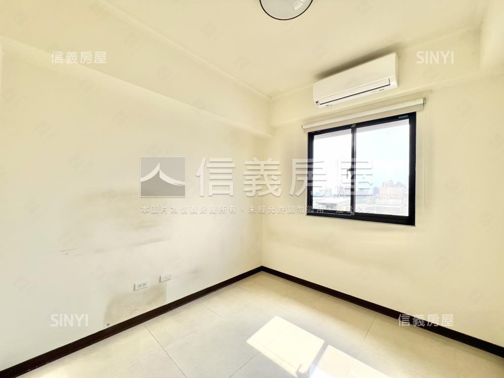 近崇倫國中三房平車房屋室內格局與周邊環境