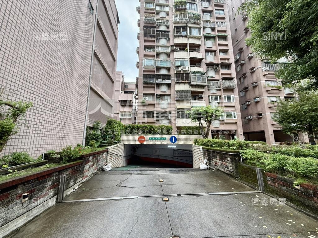 景美花園新廈獨立產權車位房屋室內格局與周邊環境