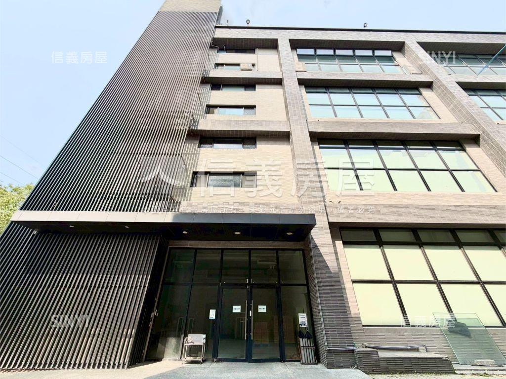 三峽介壽挑高方正廠辦４Ｆ房屋室內格局與周邊環境