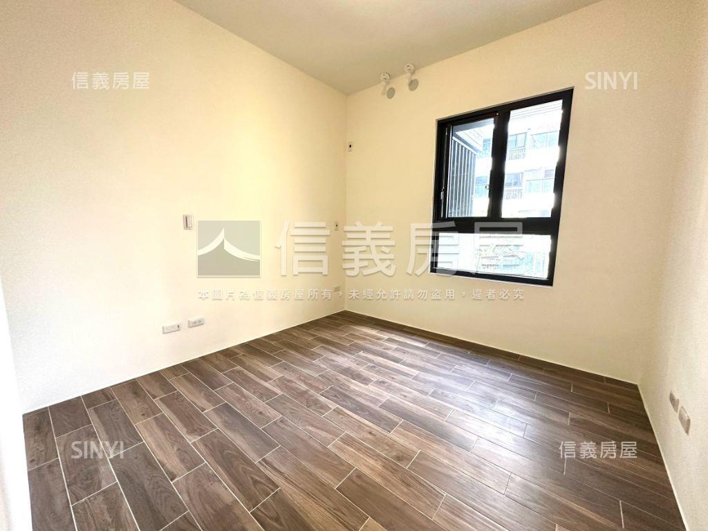 【巨蛋精選】２房２衛平車房屋室內格局與周邊環境