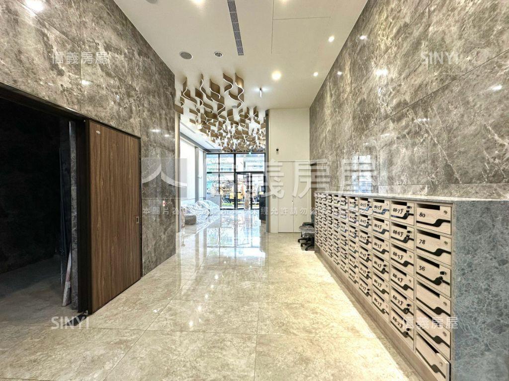 【巨蛋精選】２房２衛平車房屋室內格局與周邊環境