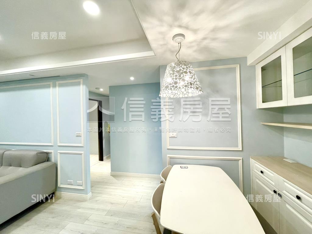 孩子王美裝潢平面車位房屋室內格局與周邊環境