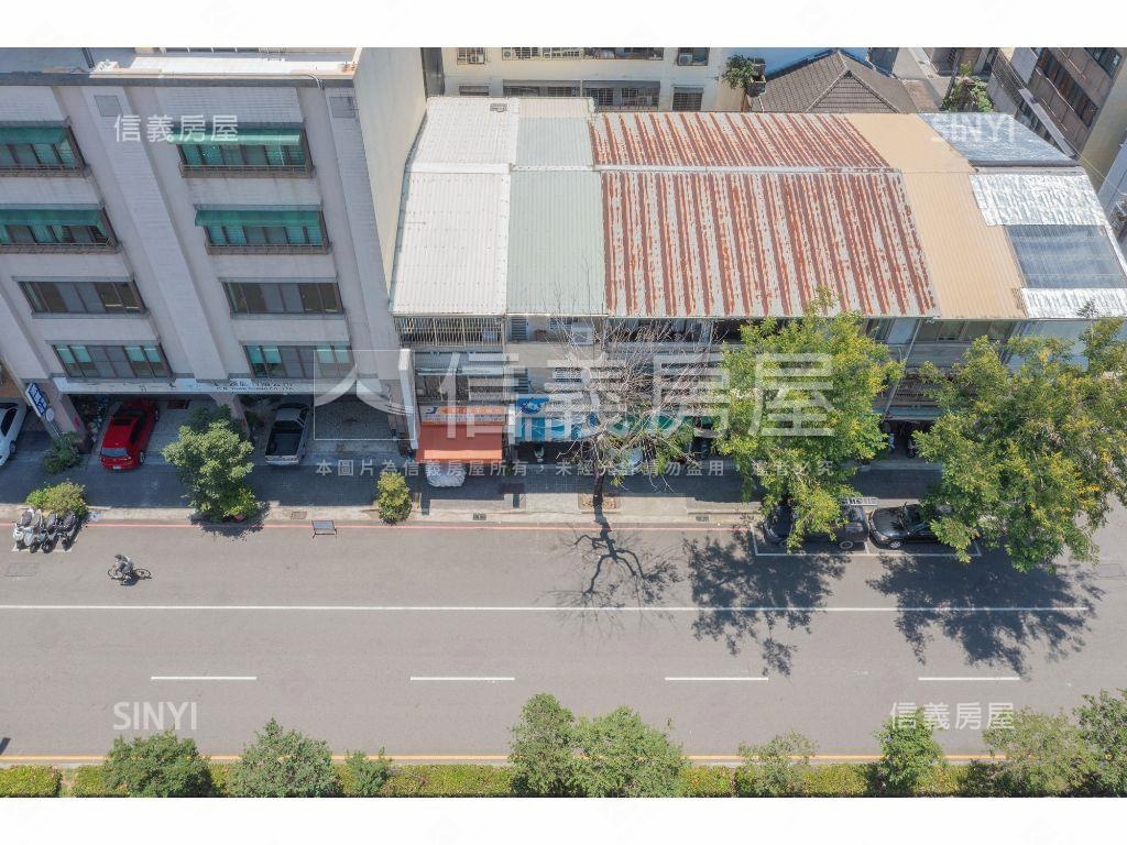 西區投報置產臨路透店房屋室內格局與周邊環境
