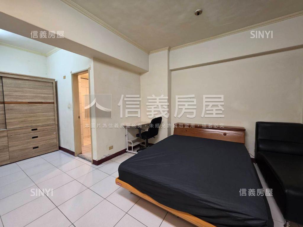 專任台北皇家溫馨小宅房屋室內格局與周邊環境