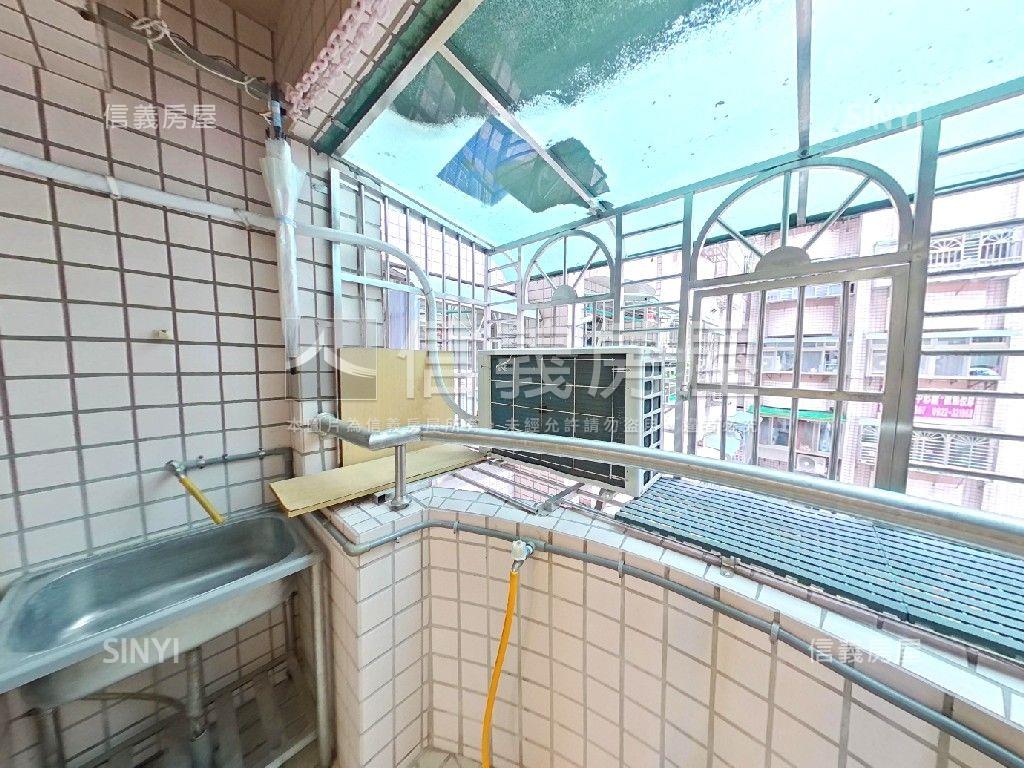 專任台北皇家溫馨小宅房屋室內格局與周邊環境