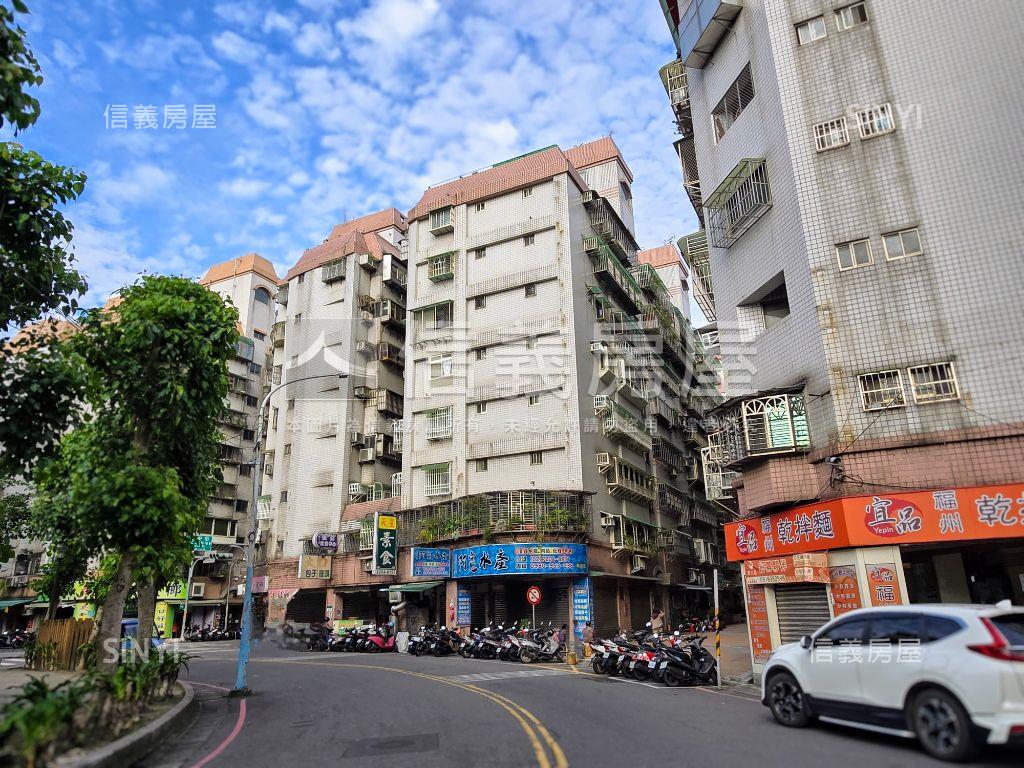 專任台北皇家溫馨小宅房屋室內格局與周邊環境