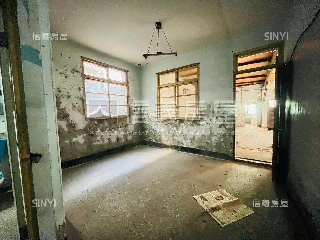大地坪雙併透天房屋室內格局與周邊環境