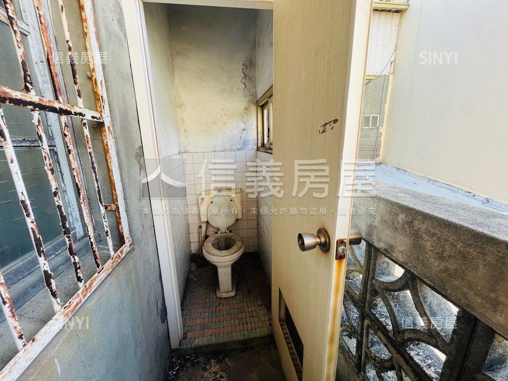 大地坪雙併透天房屋室內格局與周邊環境