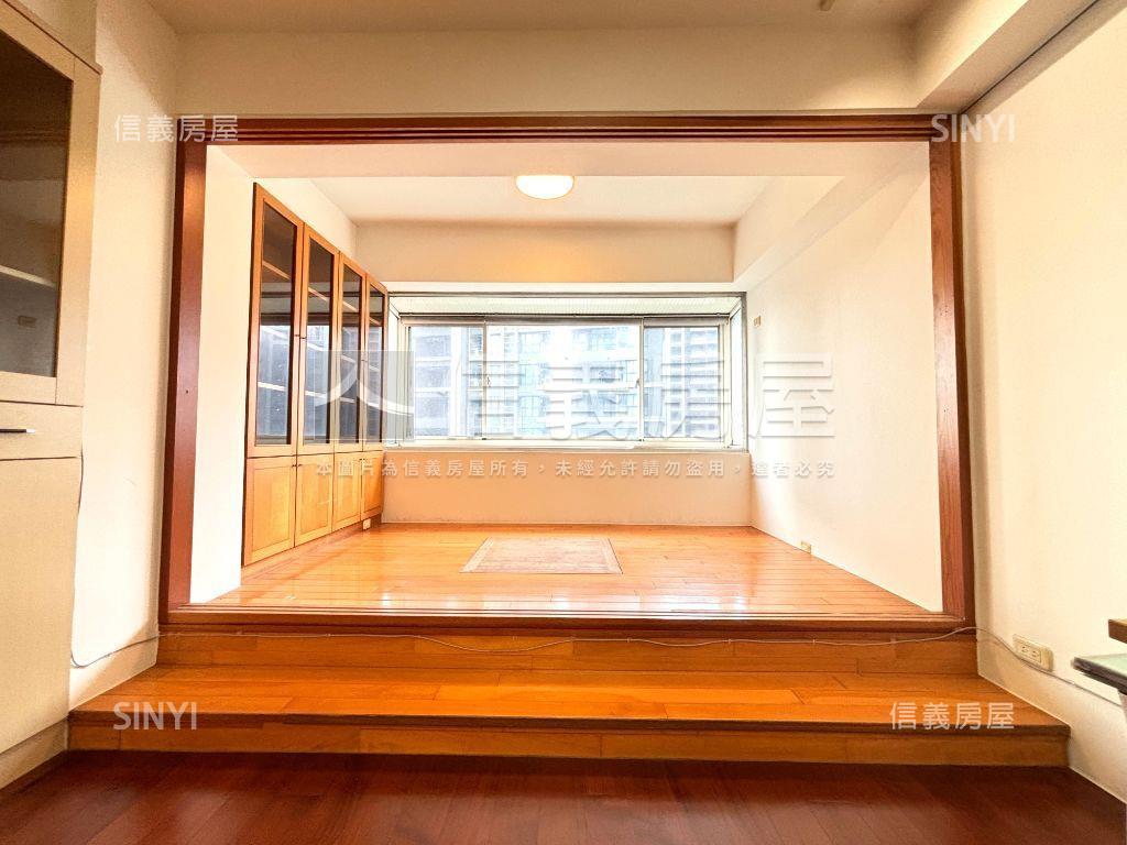 近台北市高樓美妝起家厝房屋室內格局與周邊環境