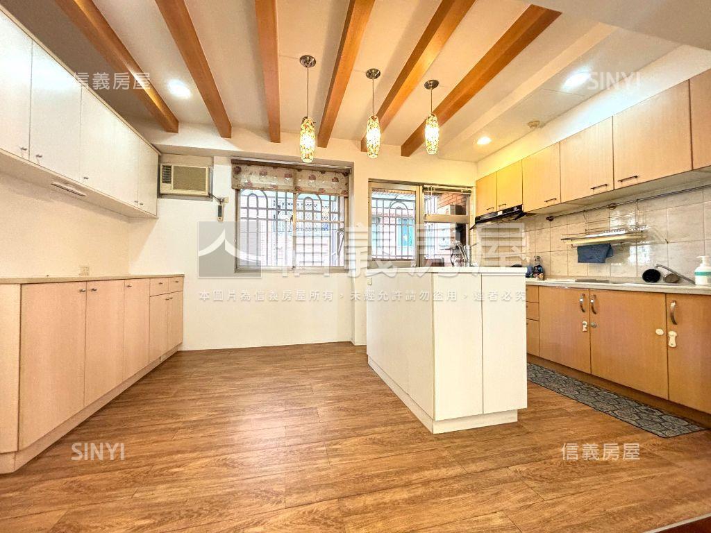 近台北市高樓美妝起家厝房屋室內格局與周邊環境