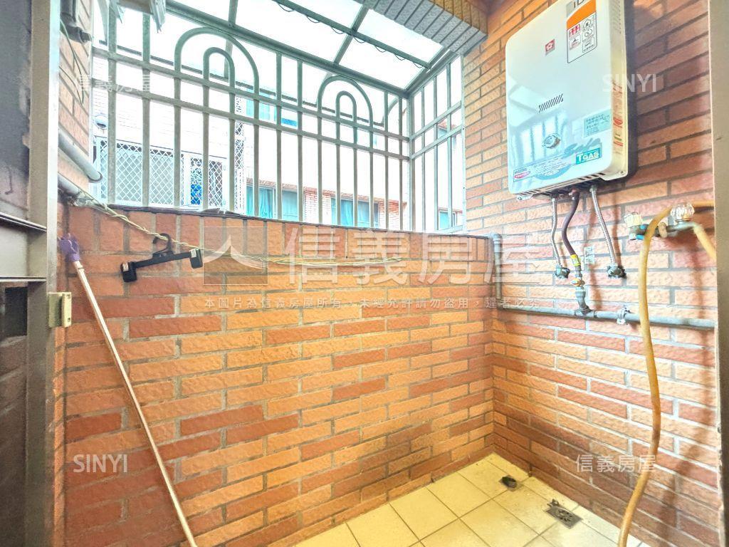 近台北市高樓美妝起家厝房屋室內格局與周邊環境