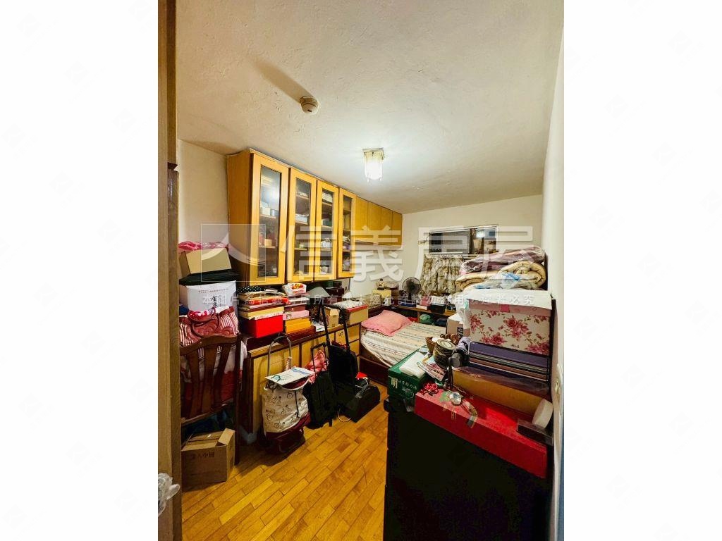 成功８樓●面中庭１．５衛房屋室內格局與周邊環境