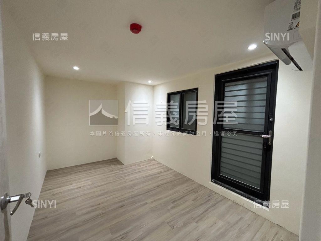 皇家尊爵低總價一房一廳房屋室內格局與周邊環境