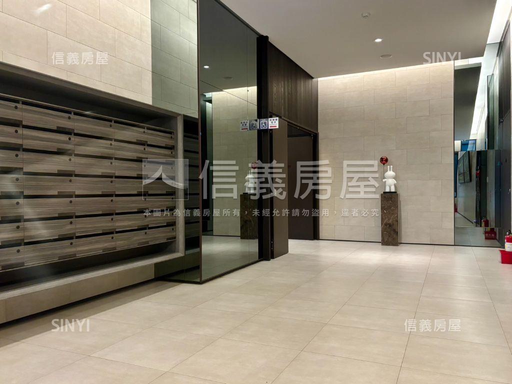 璀璨港灣極致美學兩房平車房屋室內格局與周邊環境