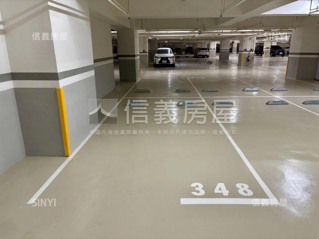 璀璨港灣極致美學兩房平車房屋室內格局與周邊環境