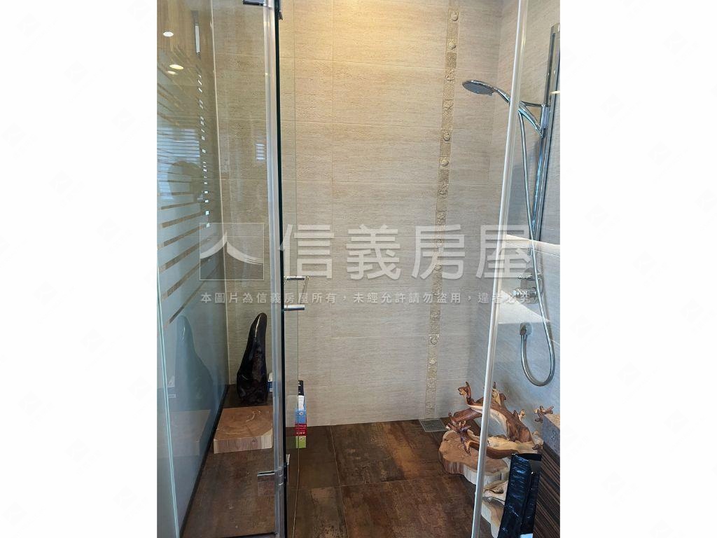 由鉅大謙高樓超美裝潢視野房屋室內格局與周邊環境