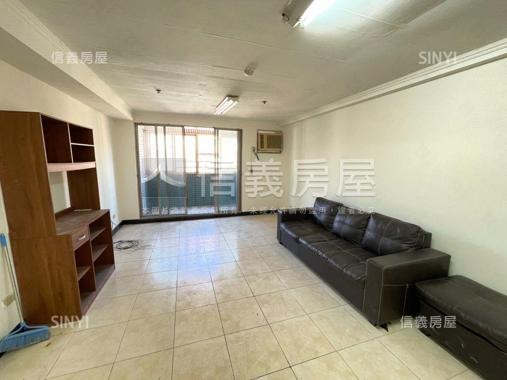 自立優景稀有四房平面車位房屋室內格局與周邊環境