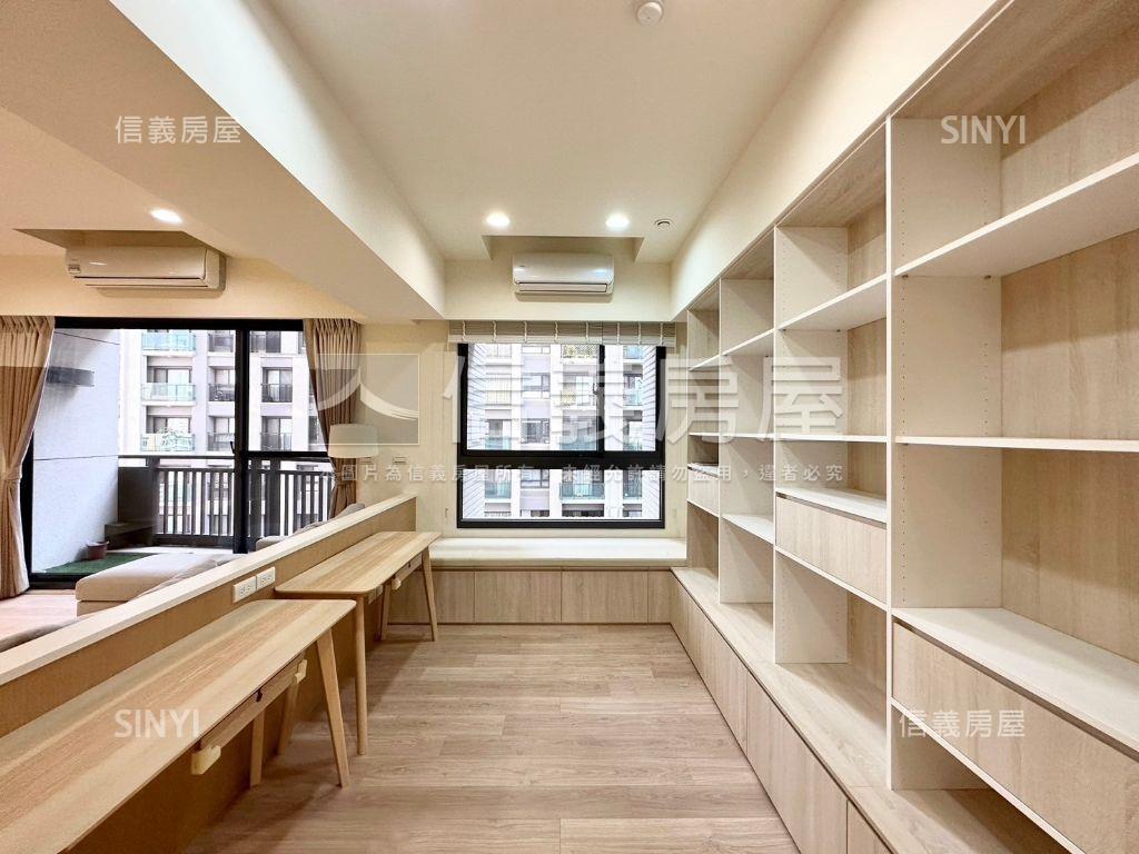 心里畫精美裝潢戶房屋室內格局與周邊環境