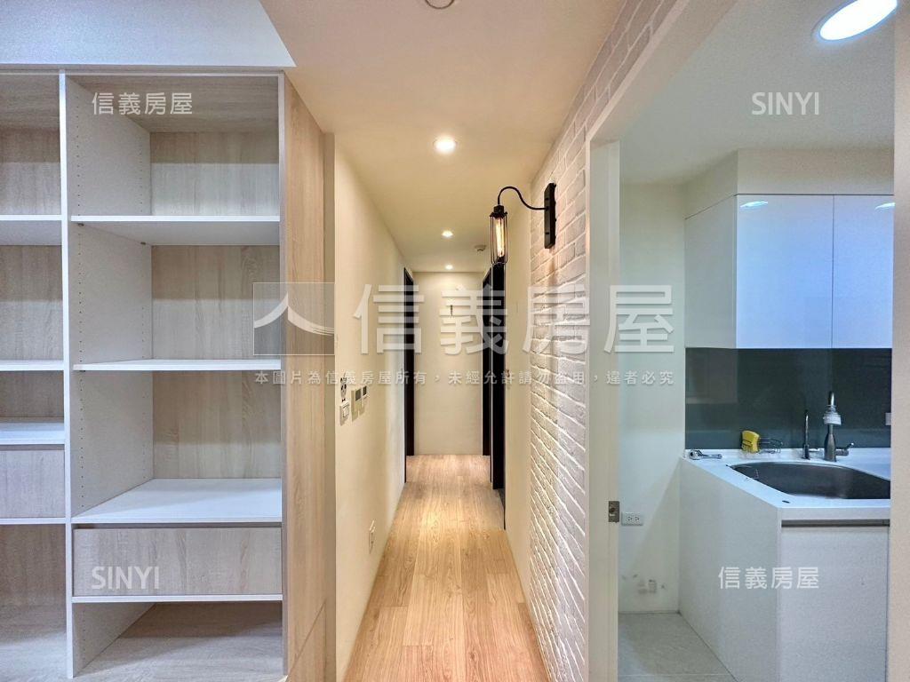 心里畫精美裝潢戶房屋室內格局與周邊環境
