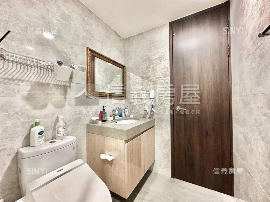 急售！城之華兩房高樓平車房屋室內格局與周邊環境