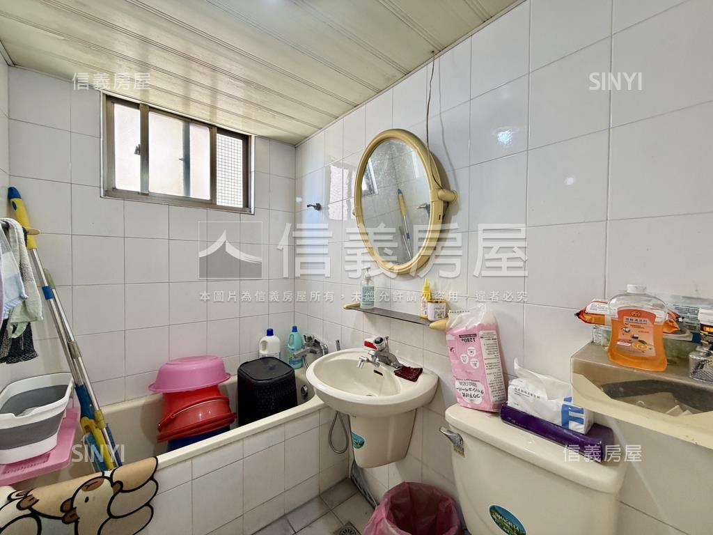 奔馳三星三面採光三房平車房屋室內格局與周邊環境