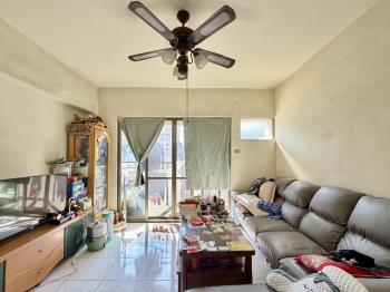 奔馳三星三面採光三房平車