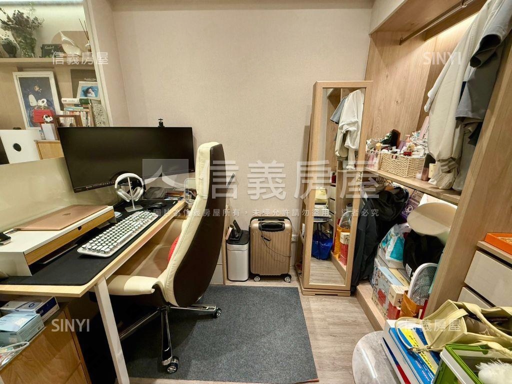 近捷運站鋼骨裝潢溫馨兩房房屋室內格局與周邊環境
