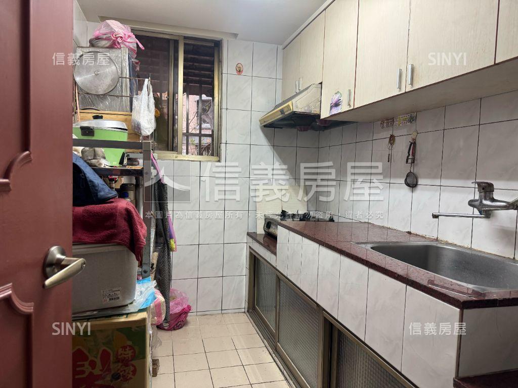 【首購首選】靜巷華廈三房房屋室內格局與周邊環境