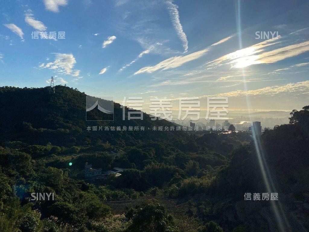 陽明山竹子湖旁大空間透天房屋室內格局與周邊環境