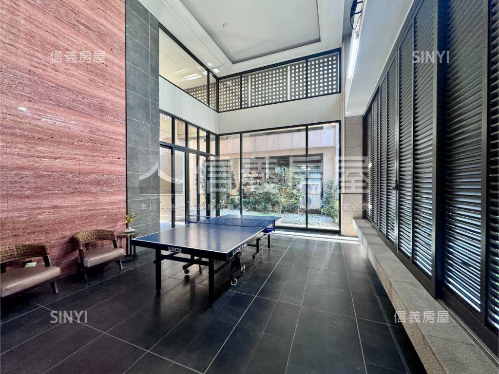 雙衛浴開窗三房平車房屋室內格局與周邊環境