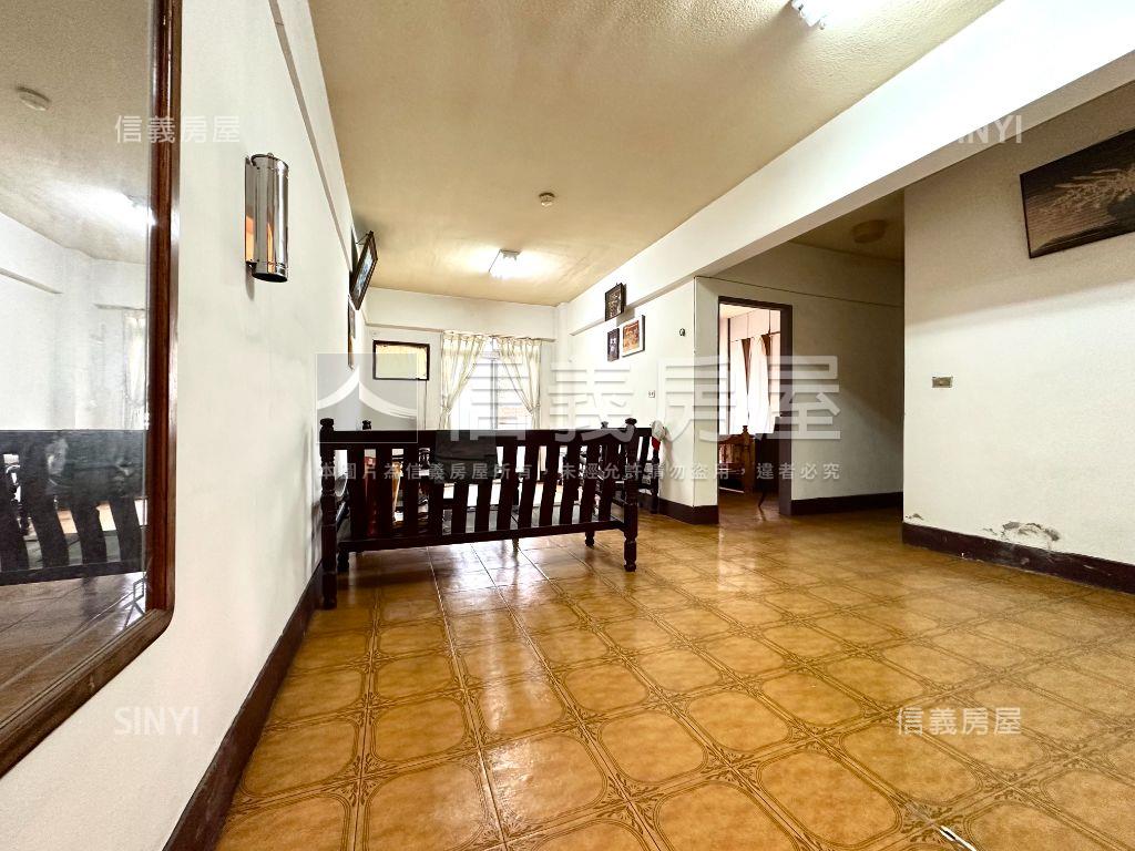 近美術館美宅房屋室內格局與周邊環境