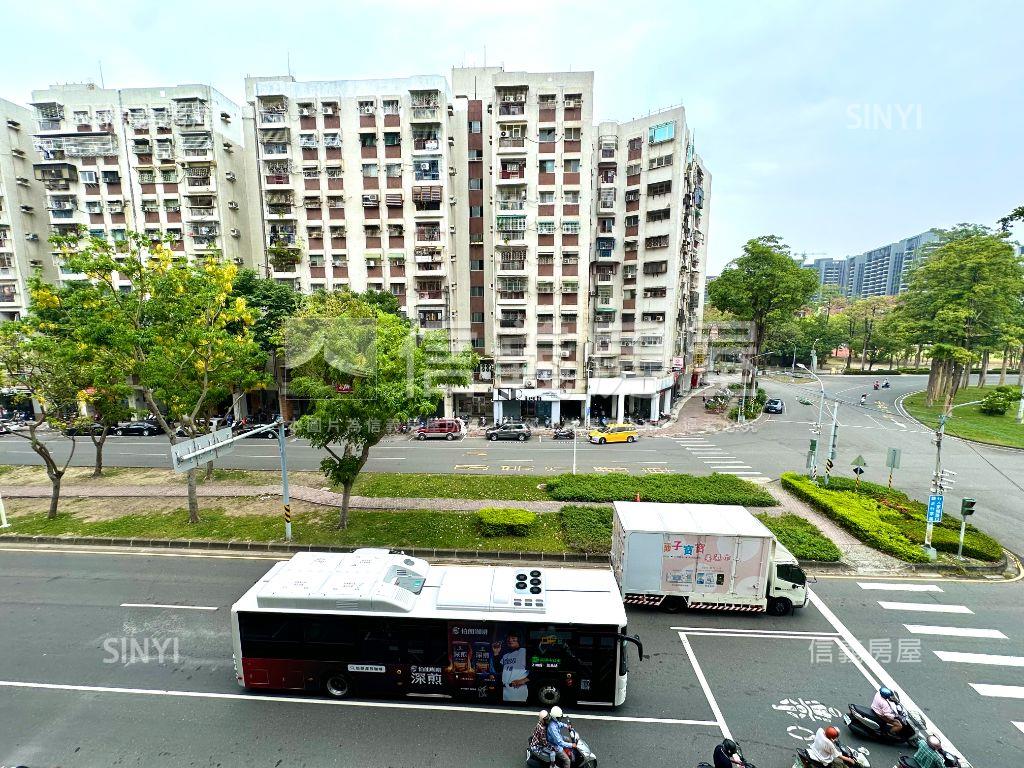 近美術館美宅房屋室內格局與周邊環境