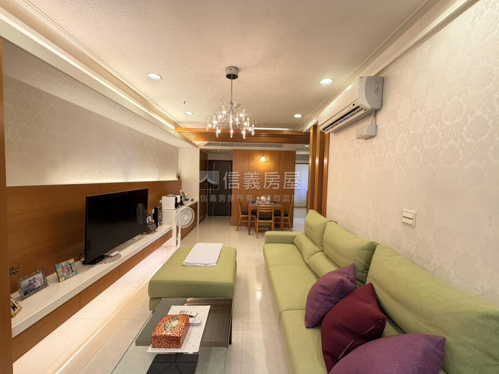 馥華大台北高樓層房屋室內格局與周邊環境