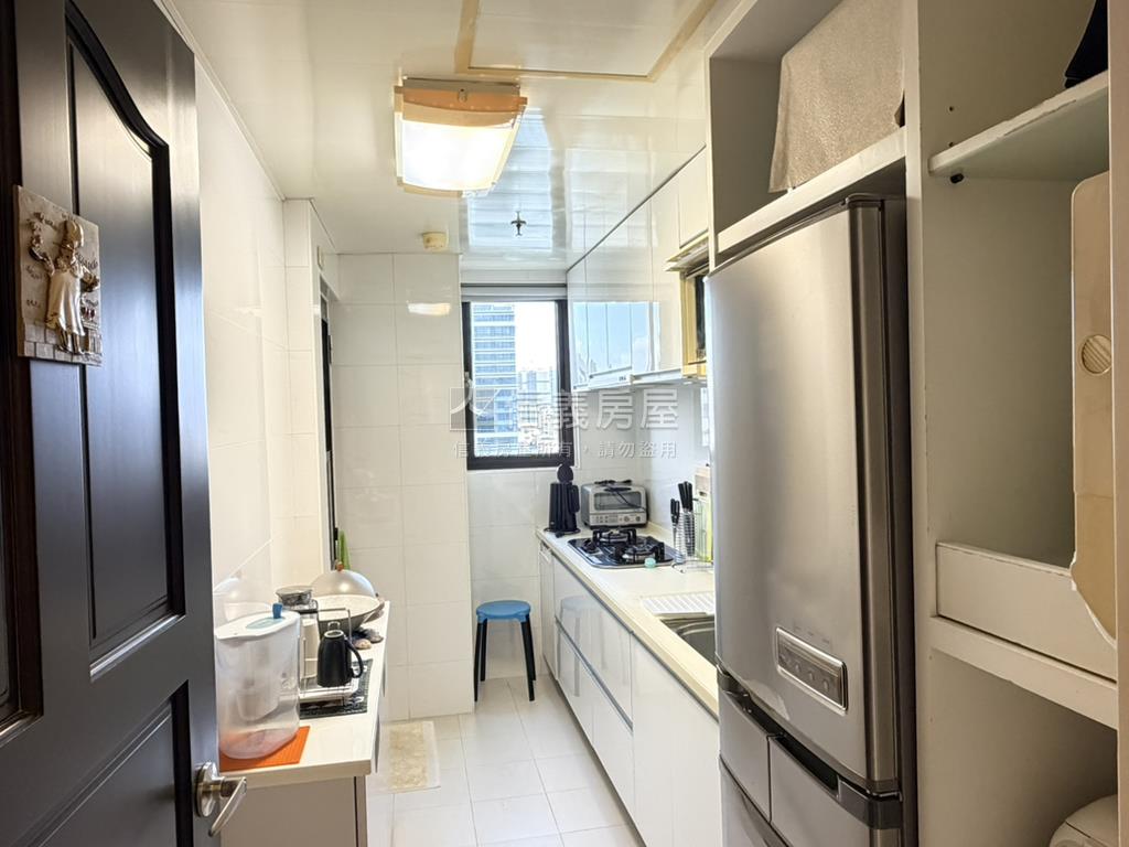 馥華大台北高樓層房屋室內格局與周邊環境