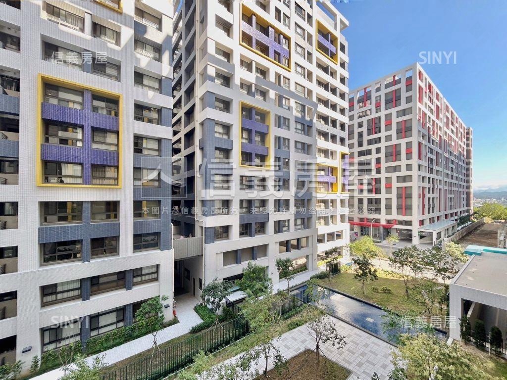 星都滙Ａ區附車位房屋室內格局與周邊環境