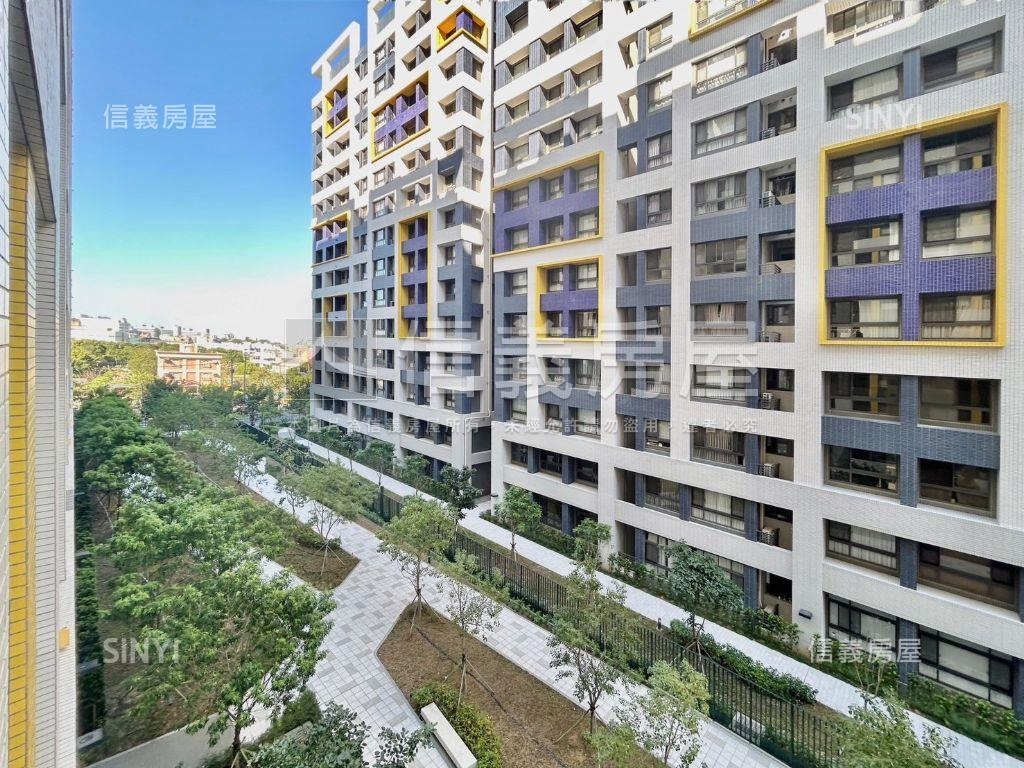 星都滙Ａ區附車位房屋室內格局與周邊環境