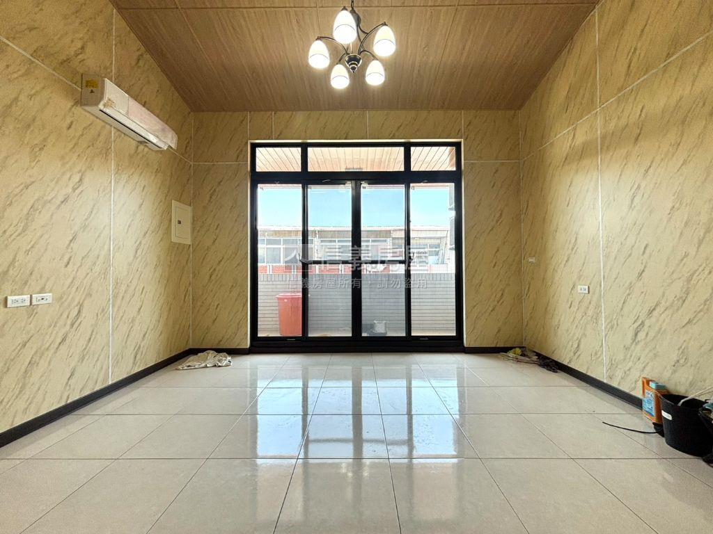 近東區｜免整理｜車庫店住房屋室內格局與周邊環境