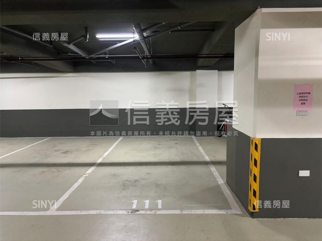 【涵萃】景觀兩房車位房屋室內格局與周邊環境