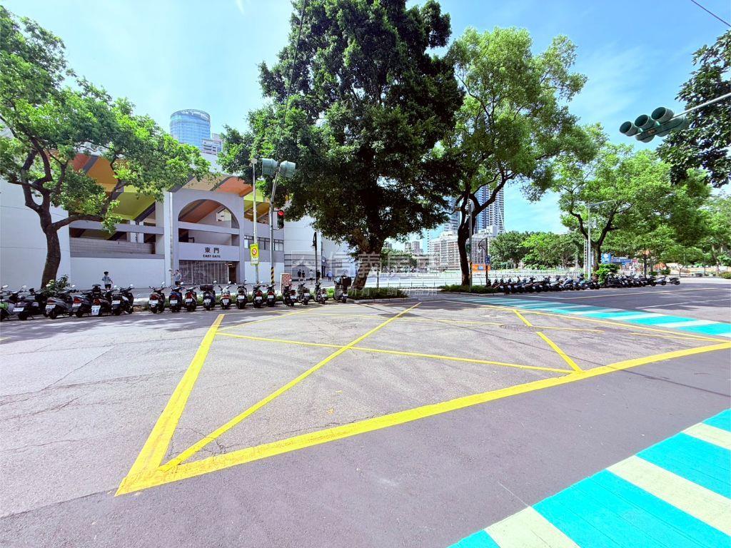★海山學園★景觀美屋房屋室內格局與周邊環境