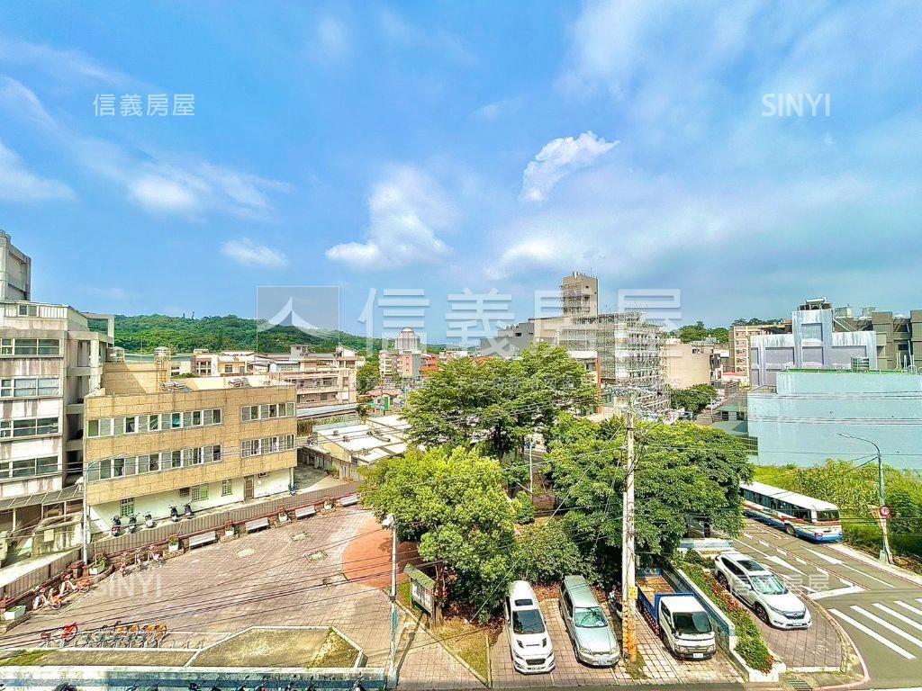 晨寶本事含車位房屋室內格局與周邊環境