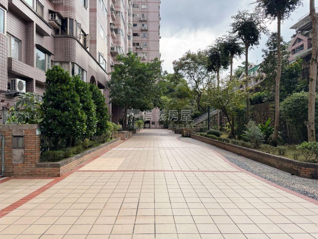 小資首選電梯兩房房屋室內格局與周邊環境