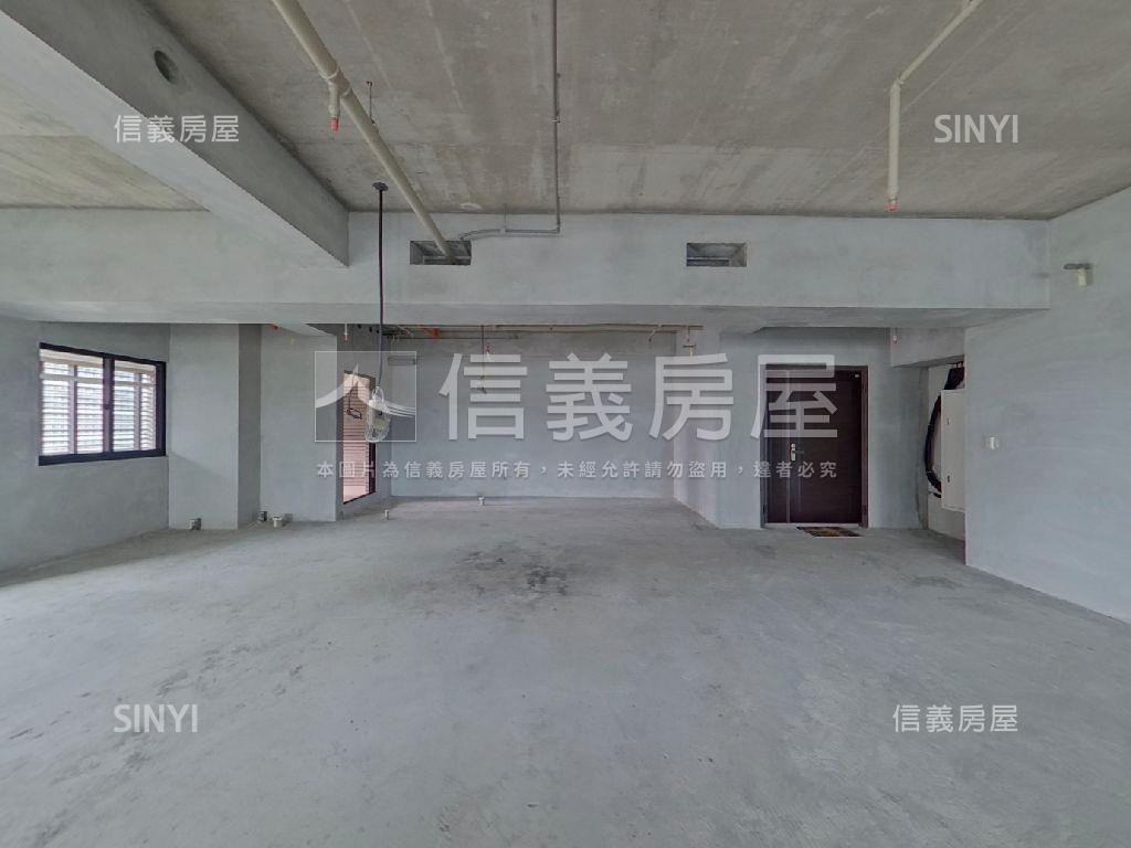 先看歌劇院天璽五高樓戶房屋室內格局與周邊環境