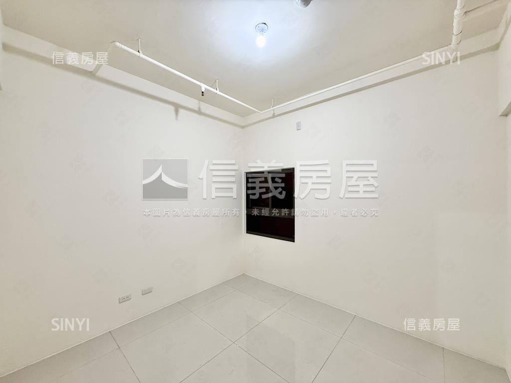 崑庭敦峰邊間三房平車豪邸房屋室內格局與周邊環境