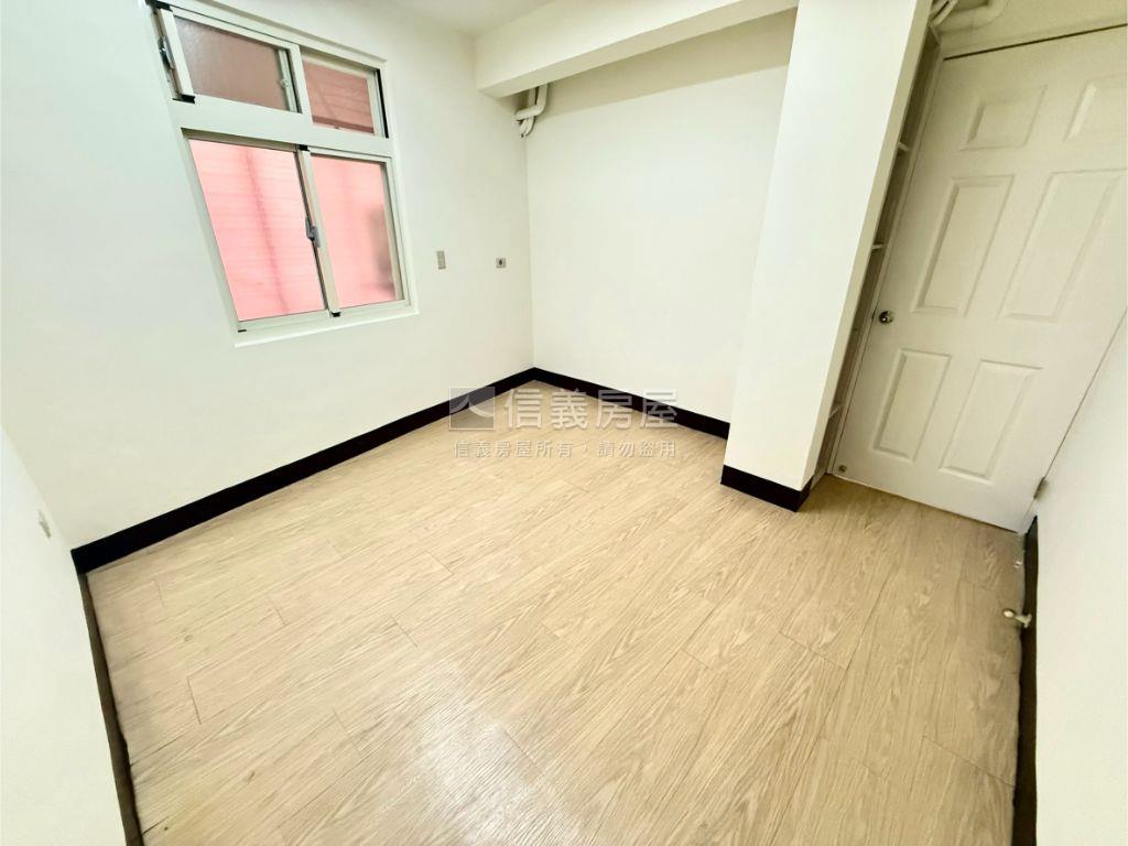 海山近捷運低總價美寓房屋室內格局與周邊環境
