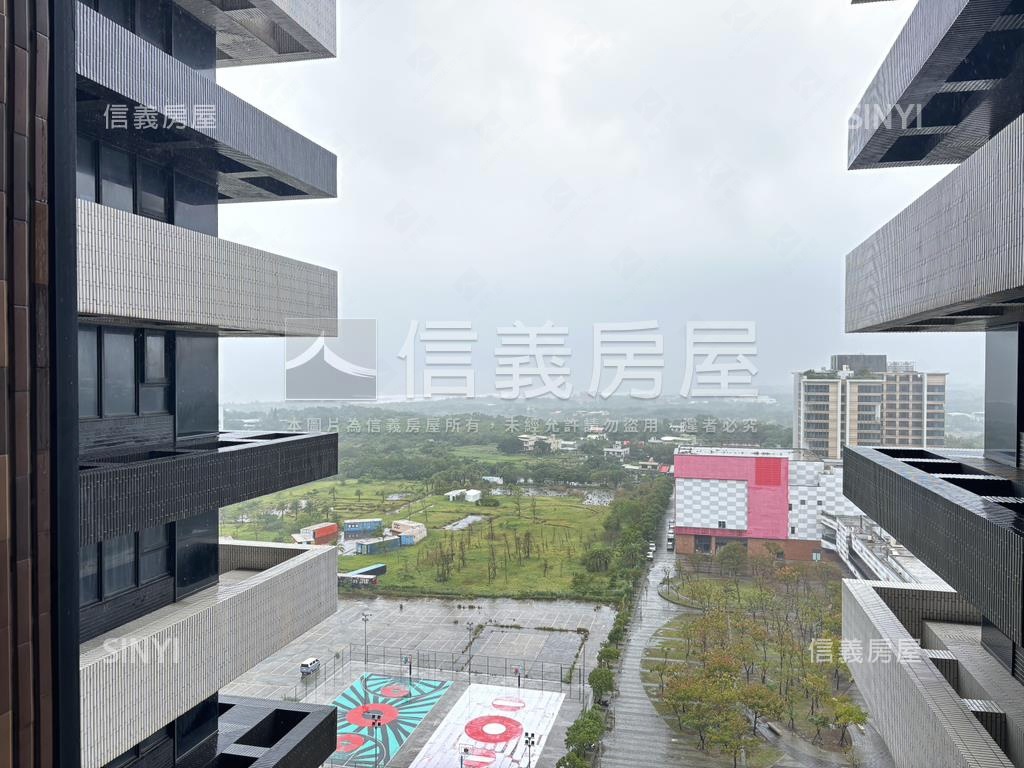 海洋都心買代尋房屋室內格局與周邊環境