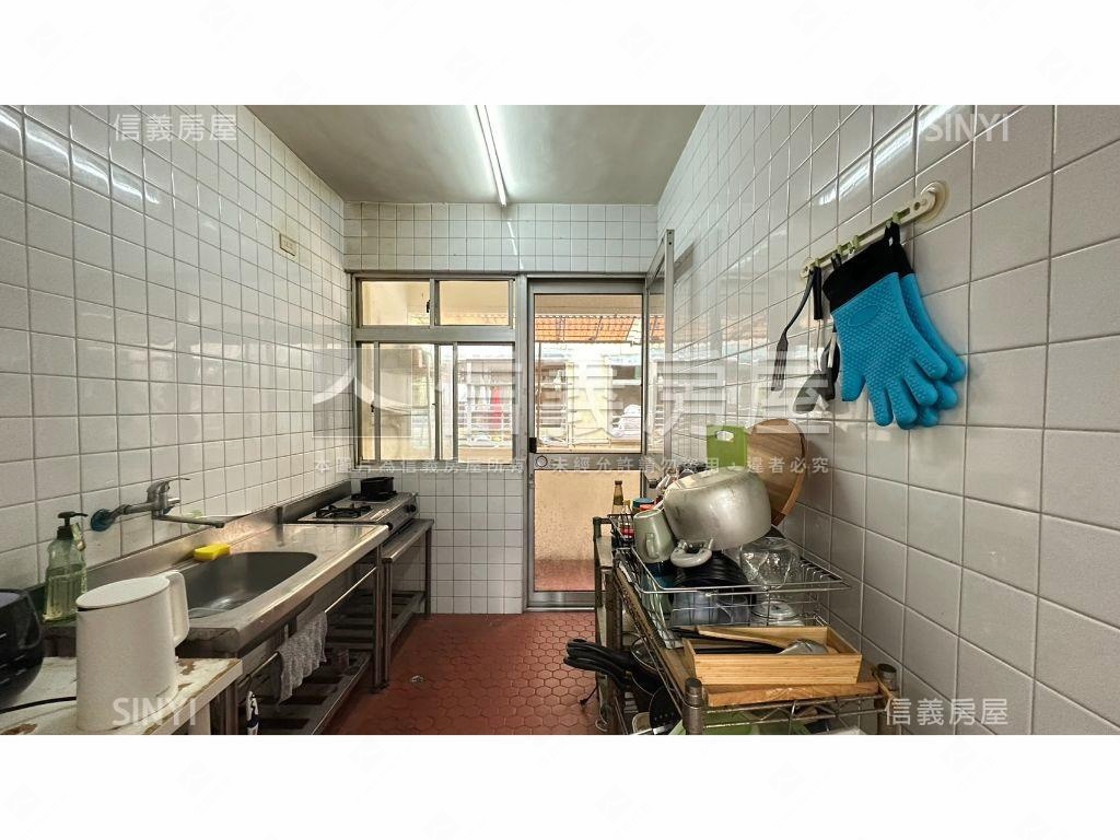 河畔生活朝南方正三房房屋室內格局與周邊環境