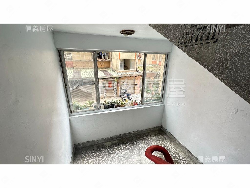 河畔生活朝南方正三房房屋室內格局與周邊環境