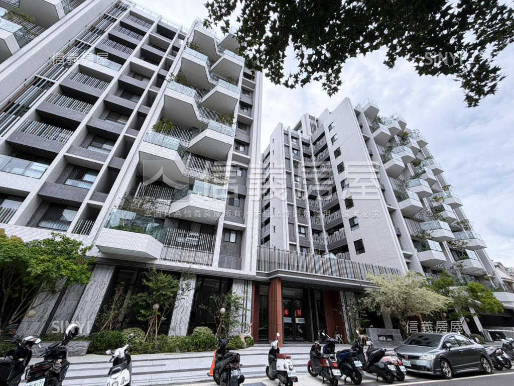 洄東海美挑高金店面房屋室內格局與周邊環境