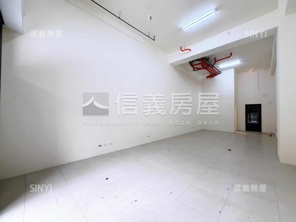 洄東海美挑高金店面房屋室內格局與周邊環境